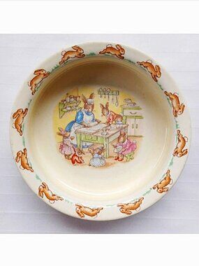 Bunnykins Royal Doulton Baking in the Kitchen Dish